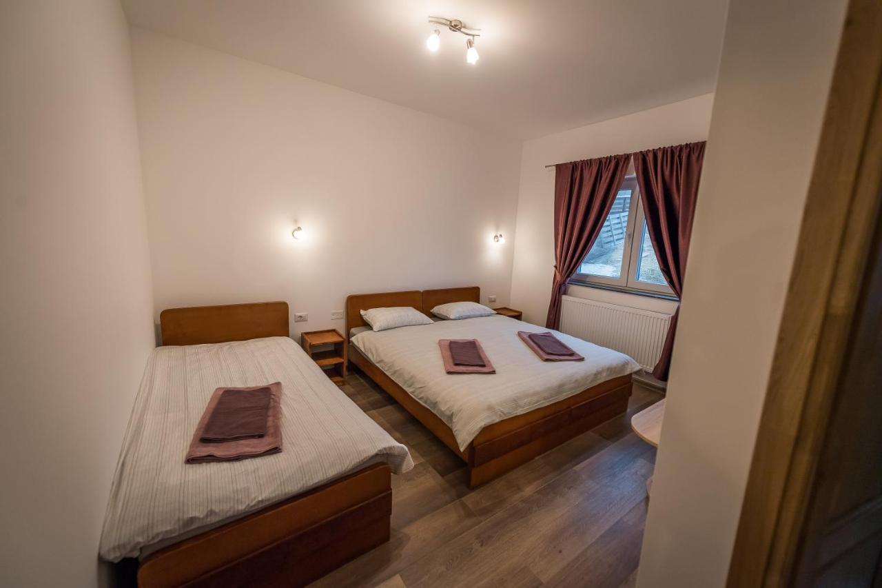 Pensiunea Giulia Home Dezmir Exterior foto