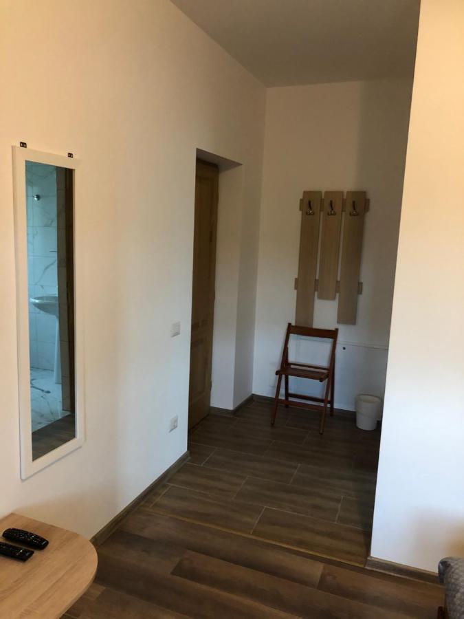 Pensiunea Giulia Home Dezmir Exterior foto